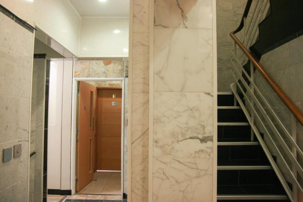 Millenium Aparthotel London Exterior photo
